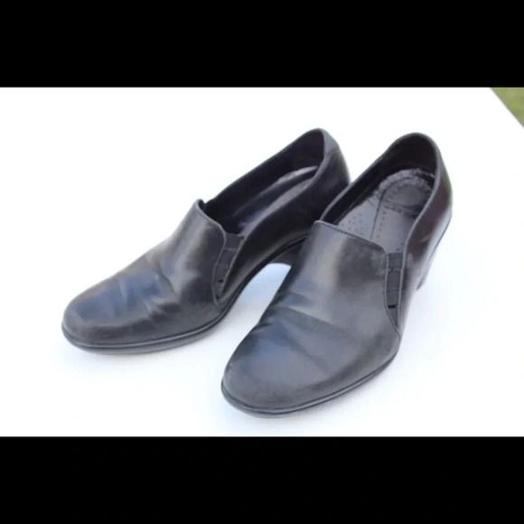 Dansko shoes - Picture 3 of 8